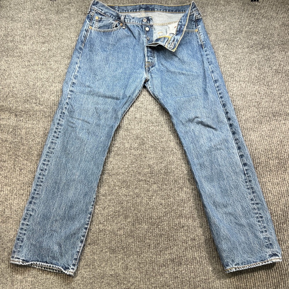 Levi's 501 Original Fit Medium Wash 36x30 Blue Denim Mens Straight Leg Jeans 36